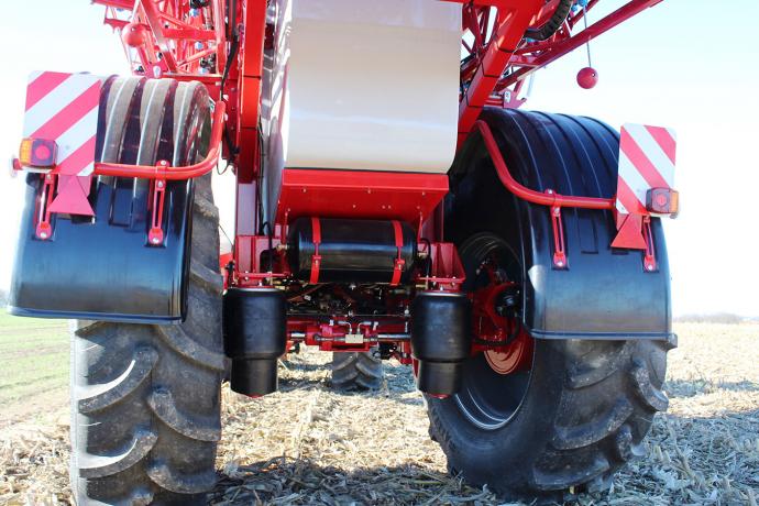 opryskiwacz_polowy_przyczepiany_unia_europa_premium_6027_7