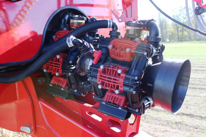 opryskiwacz_polowy_przyczepiany_unia_europa_premium_6027_8