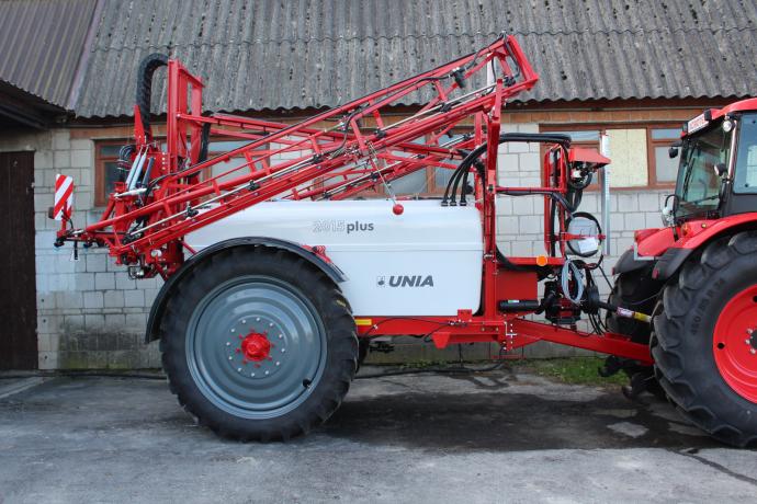 opryskiwacz_przyczepiany_unia_plus_2015_1