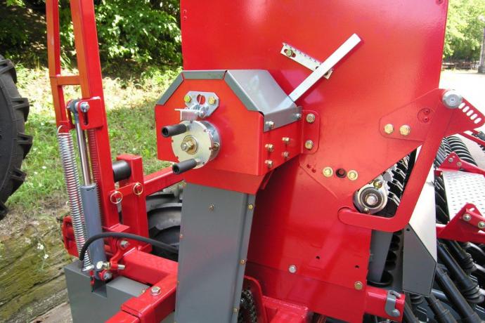 mazur_duplo_regulacja_wysiewu_nawozu