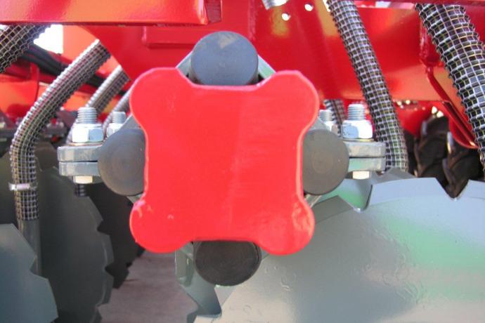 amber_1200_redlice_zabezpieczone_poprzez_amortyzatory_gumowe