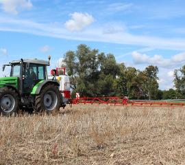 opryskiwacze-polowe-zawieszane-lux.3_f