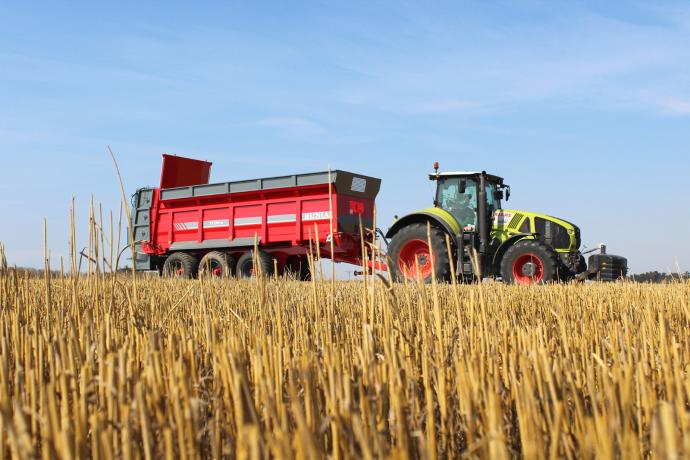 rozrzutnik_obornika_unia_tytan_36_1m