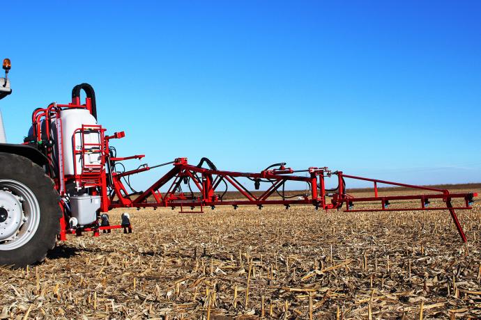 opryskiwacz_polowy_zawieszany_unia_rex_1215_4